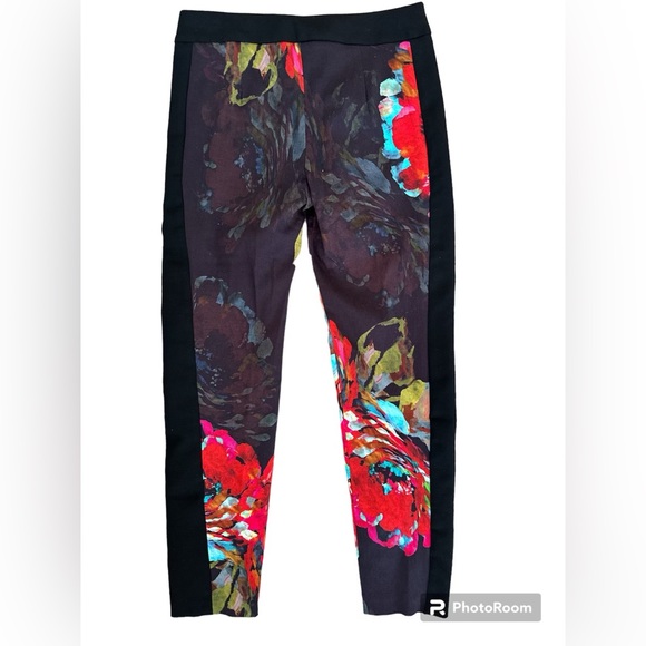 Trina Turk Fully Lined Black Floral Designer Pants Stretchy sz 2 Ankle Crop EUC - Picture 11 of 17